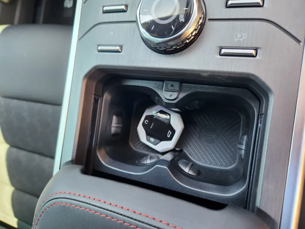 JETOUR T2 view 8