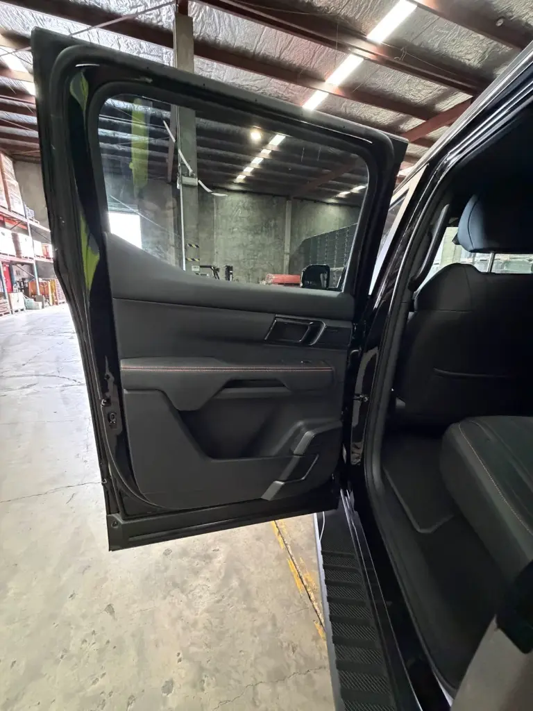 BYD SHARK 6 view 4