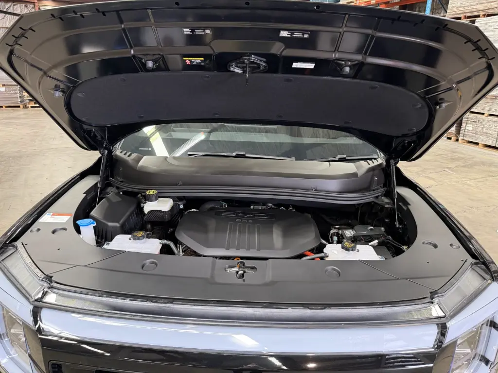 BYD SHARK 6 view 7