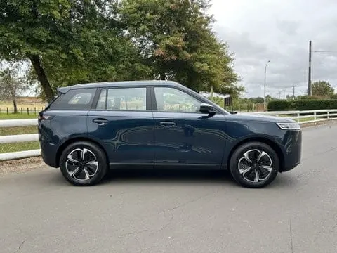 JAECOO JAECOO J5 view 4
