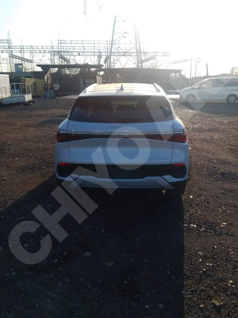BYD ATTO 3 view 5