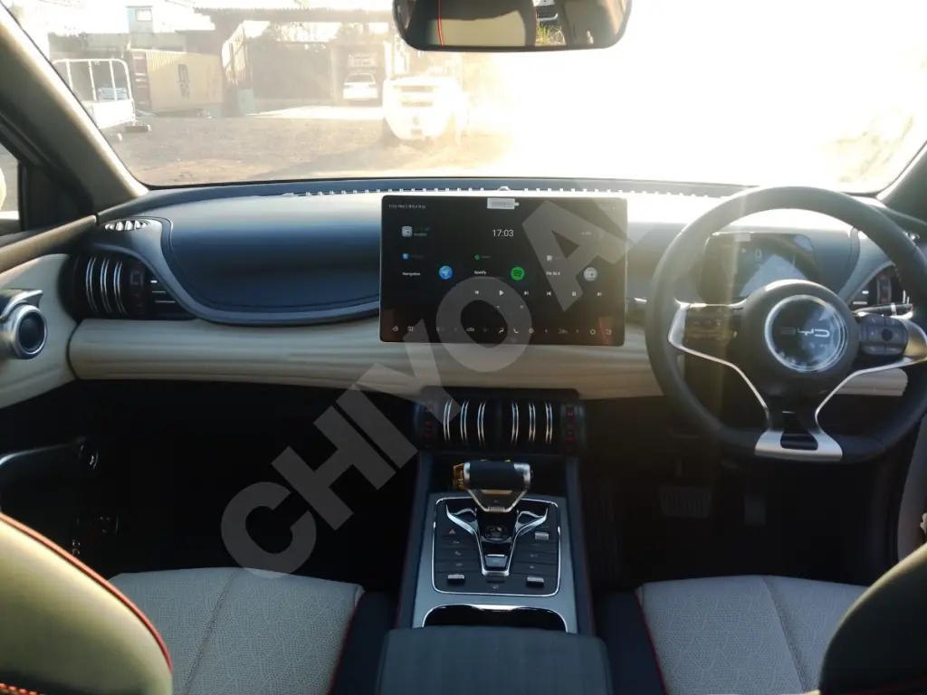 BYD ATTO 3 view 8