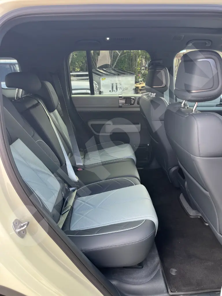 BYD DENZA B5 view 17