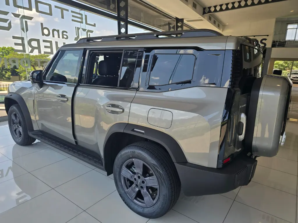 JETOUR T2 view 2