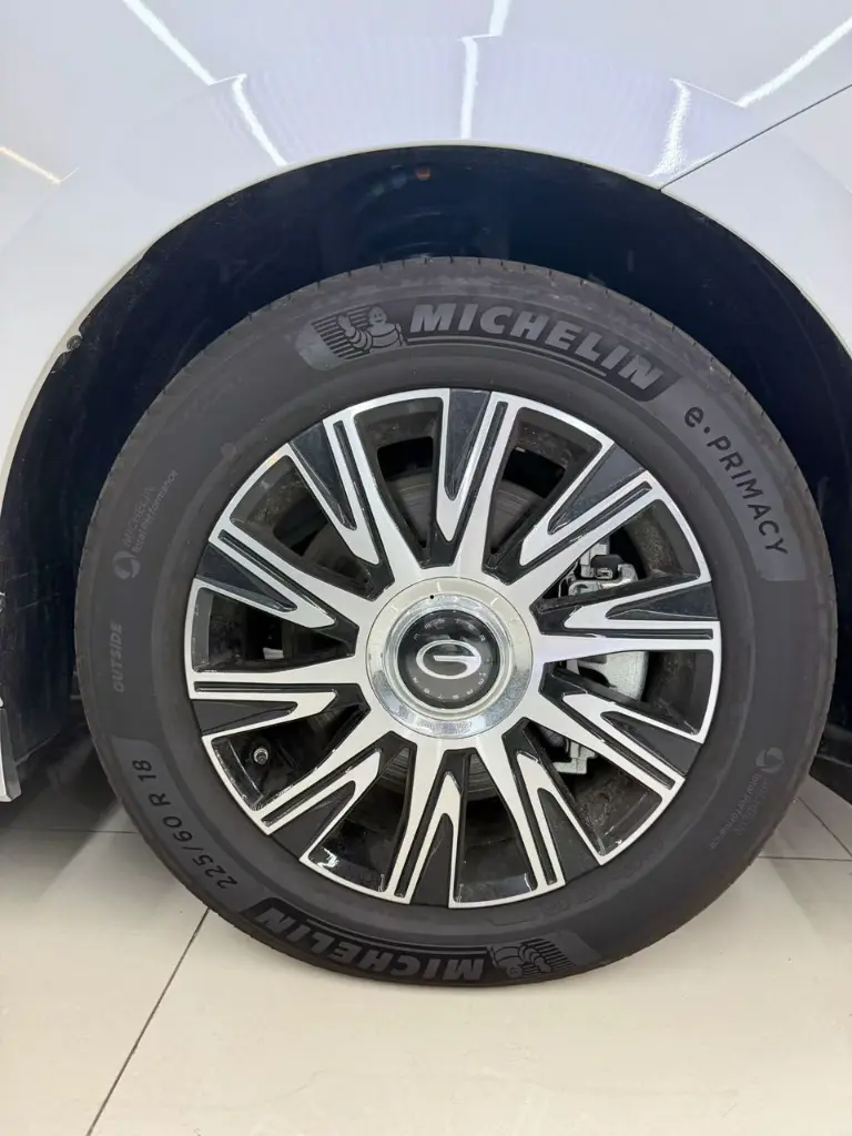 GAC M9 view 7