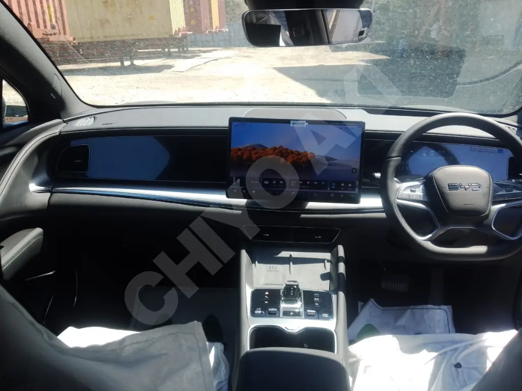 BYD SEALION 7 view 7