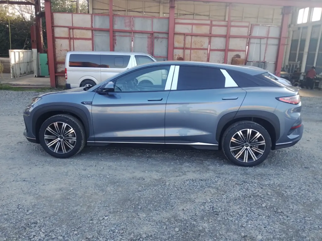 BYD SEALION 7 view 4