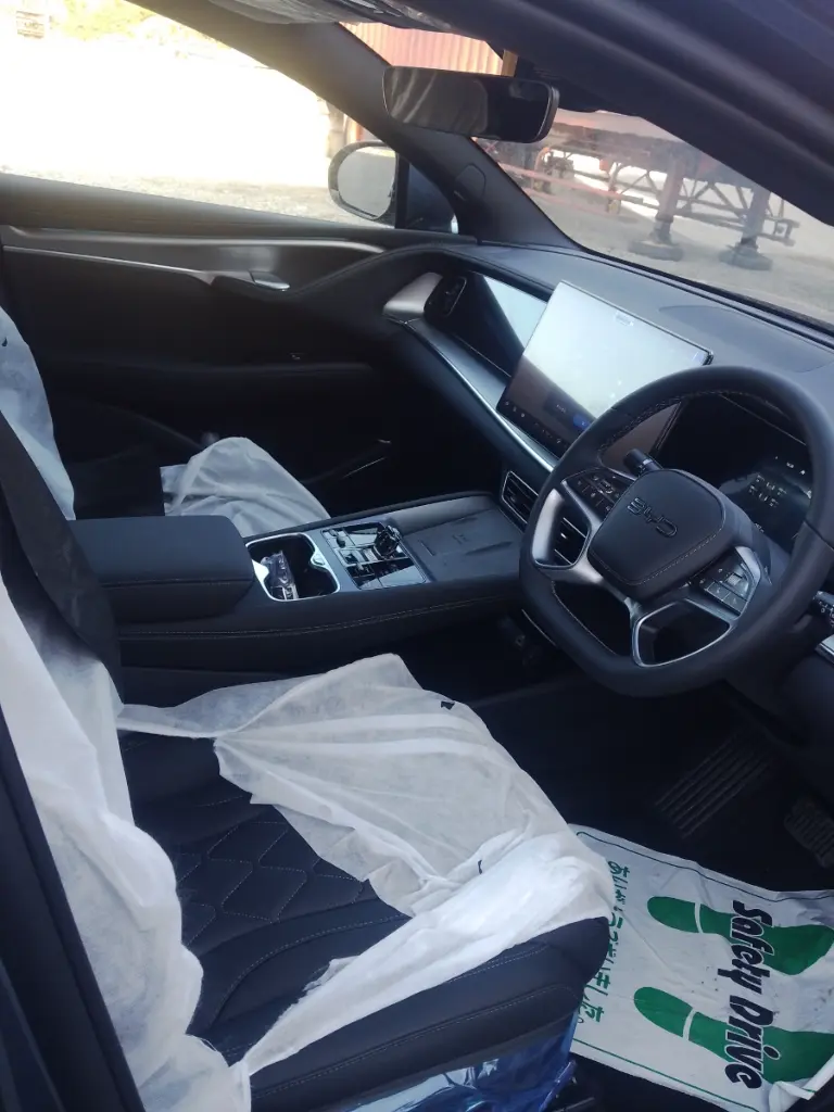 BYD SEALION 7 view 13