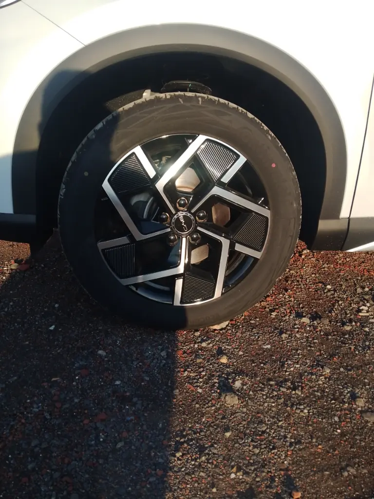 BYD ATTO 3 view 12