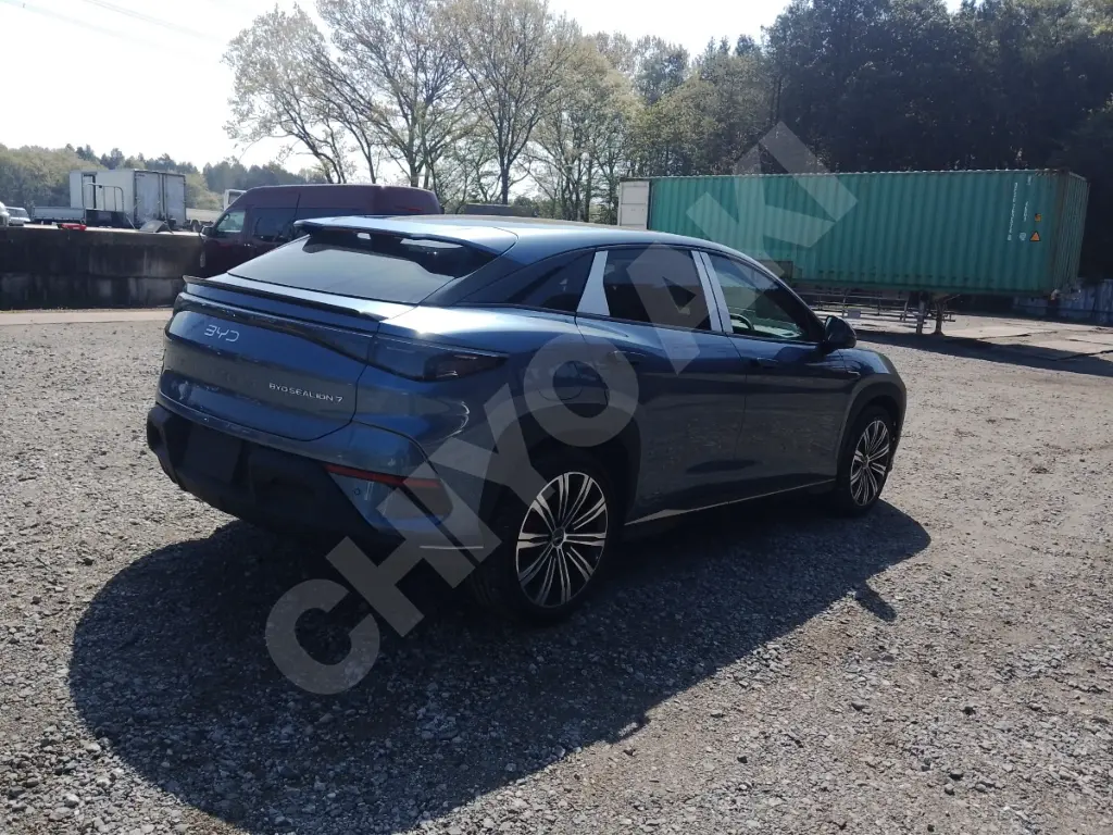 BYD SEALION 7 view 6