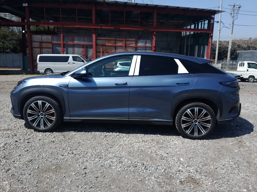 BYD SEALION 7 view 8