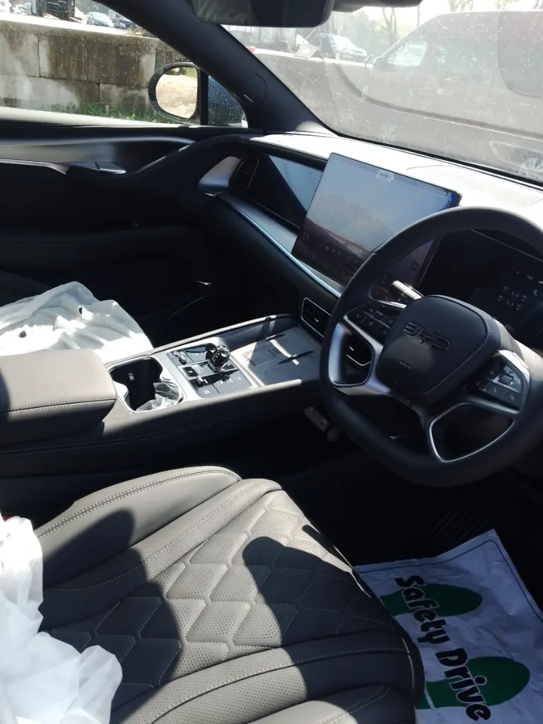 BYD SEALION 7 view 9