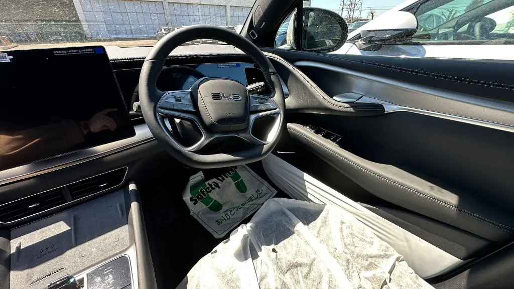 BYD SEALION 7 view 9