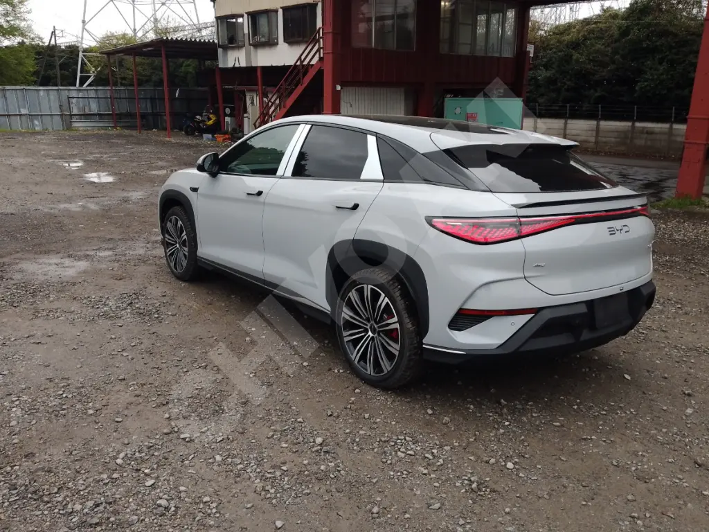 BYD SEALION 7 view 4