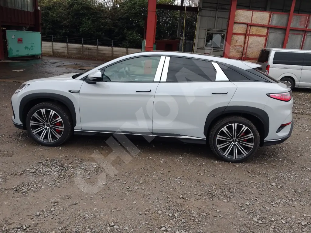 BYD SEALION 7 view 3