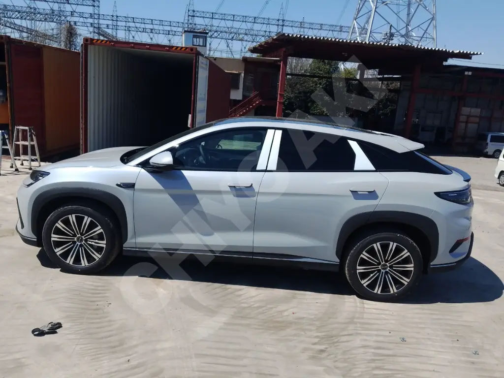 BYD SEALION 7 view 4