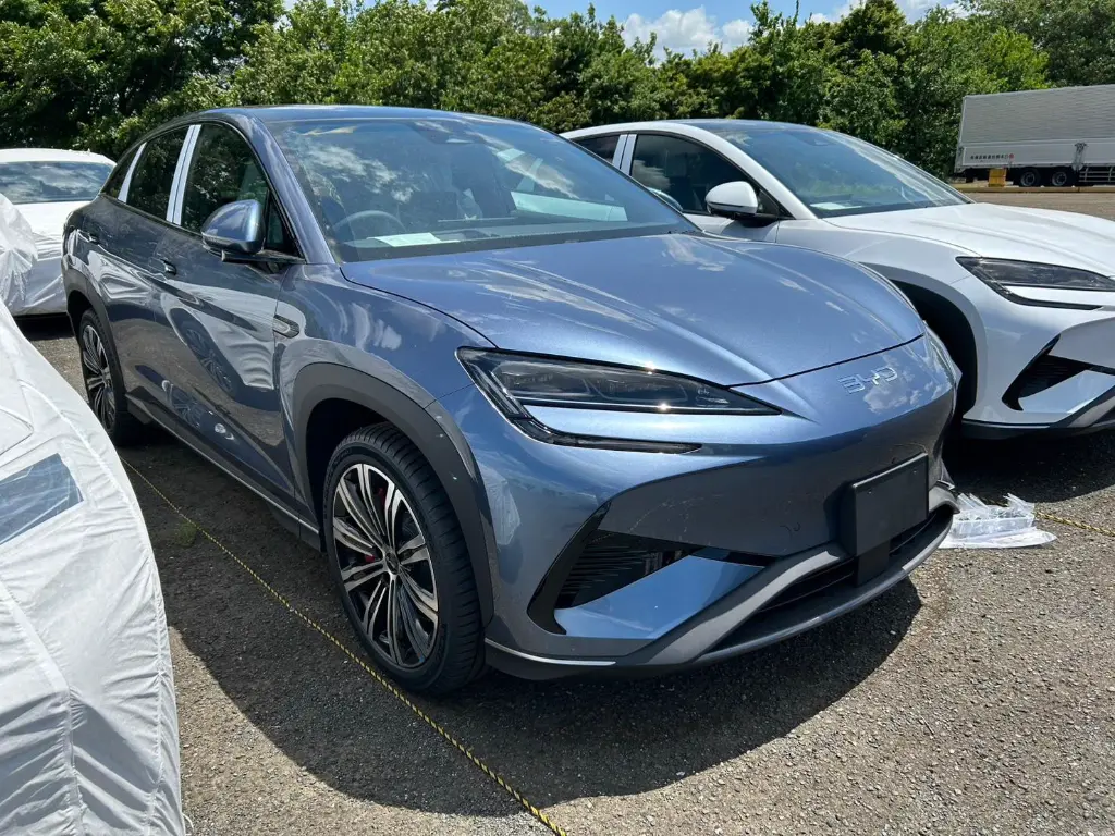 BYD SEALION 7 view 2