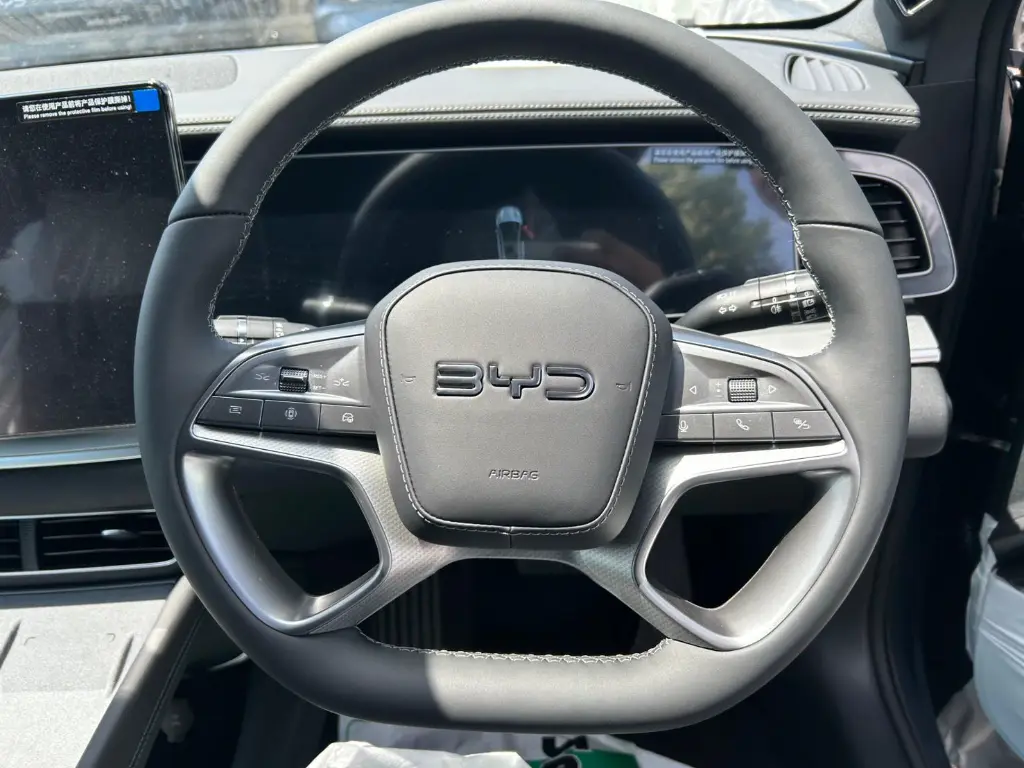 BYD SEALION 7 view 9