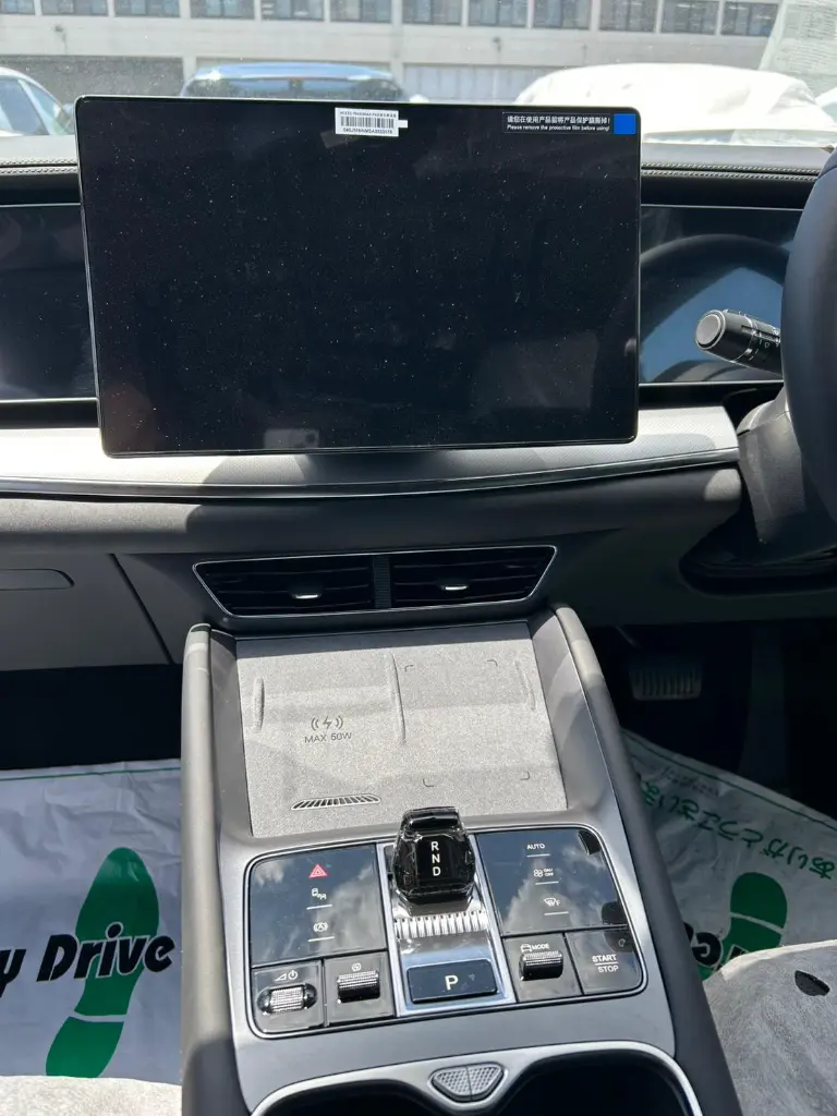 BYD SEALION 7 view 8