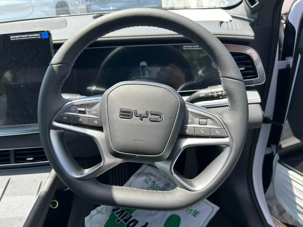 BYD SEALION 7 view 7
