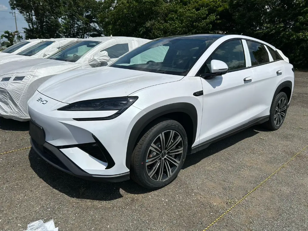BYD SEALION 7 view 3