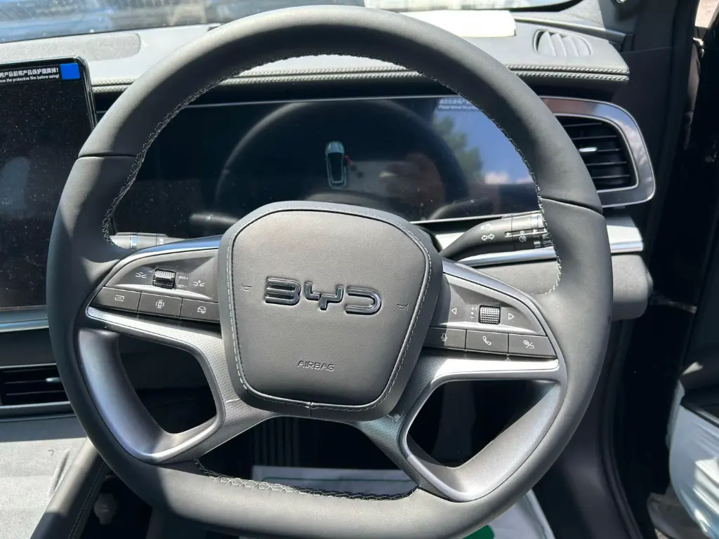 BYD SEALION 7 view 6