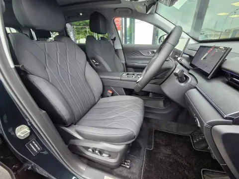 CHERY TIGGO 8 view 9