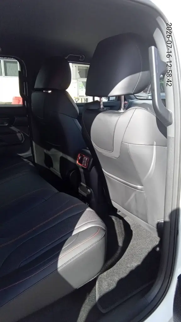 BYD SHARK 6 view 10