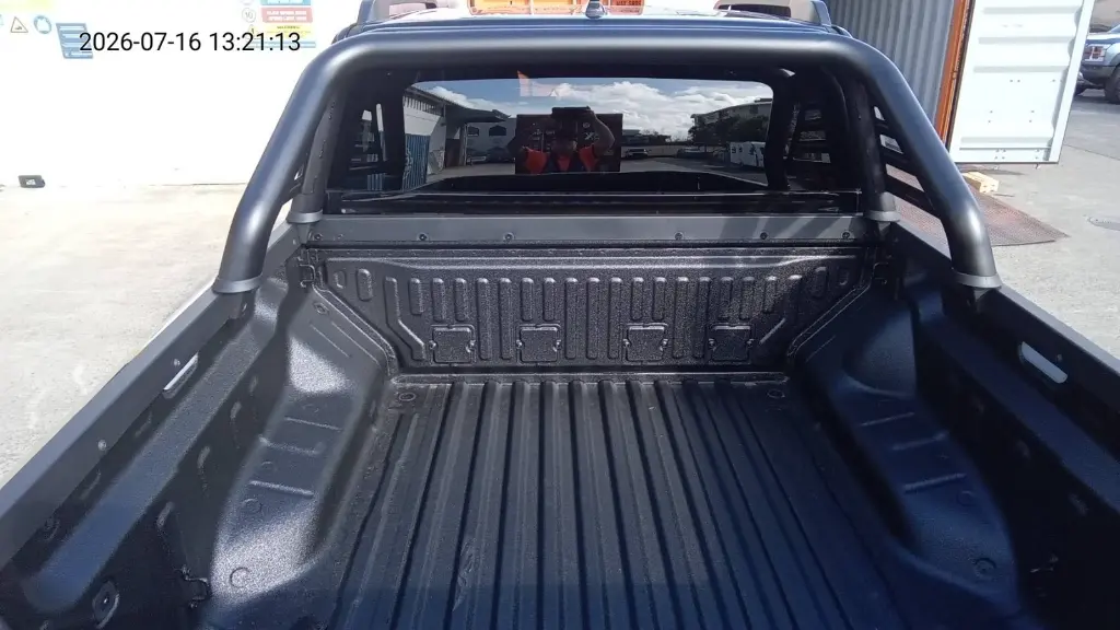 BYD SHARK 6 view 7