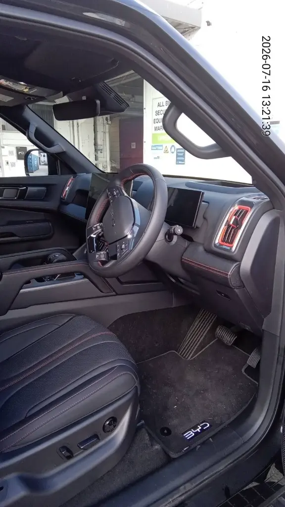 BYD SHARK 6 view 10