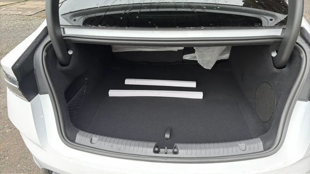 BYD SEAL view 9