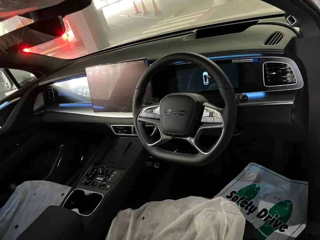 BYD SEALION 7 view 6