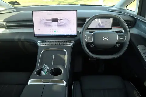 XPENG X9 view 7