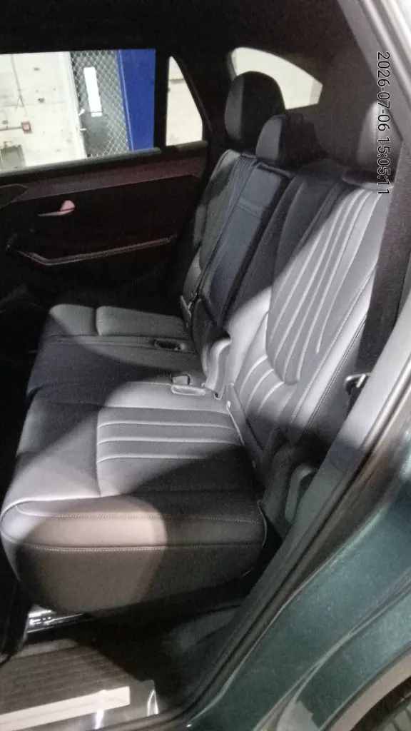 BYD SEALION 8 view 8