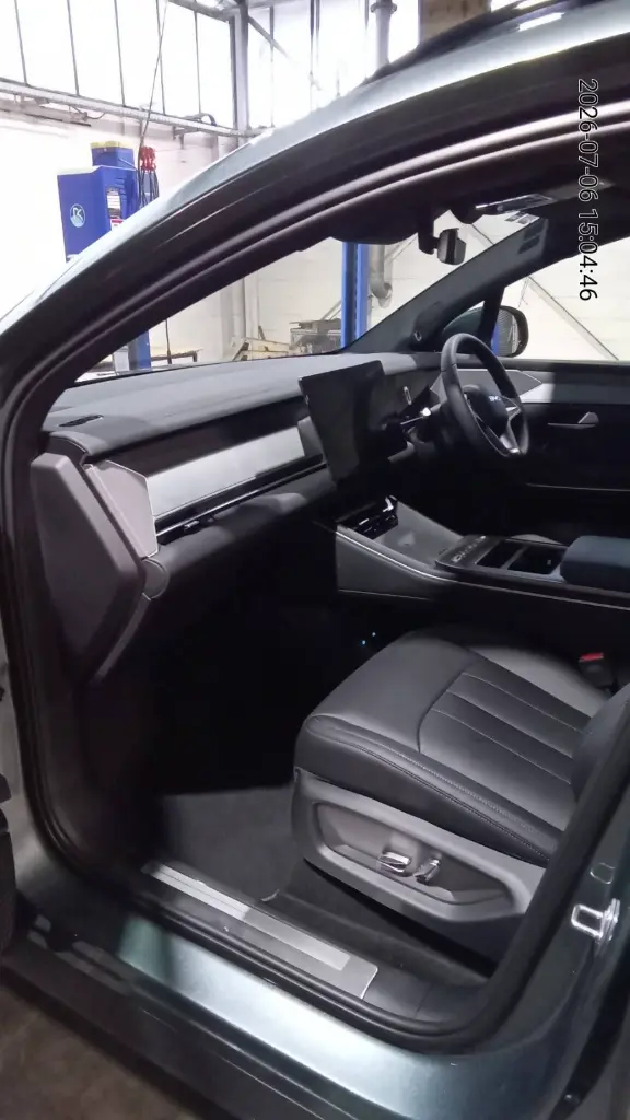 BYD SEALION 8 view 7
