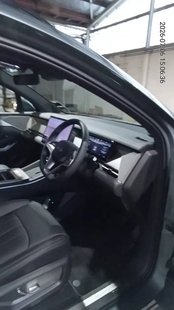 BYD SEALION 8 view 6