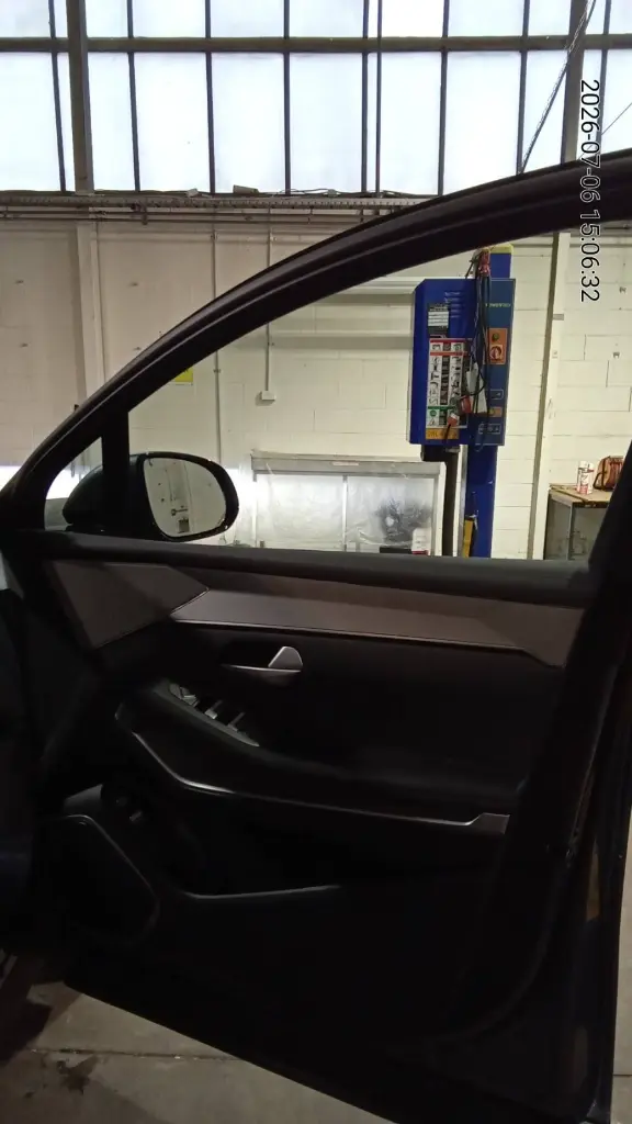 BYD SEALION 8 view 9