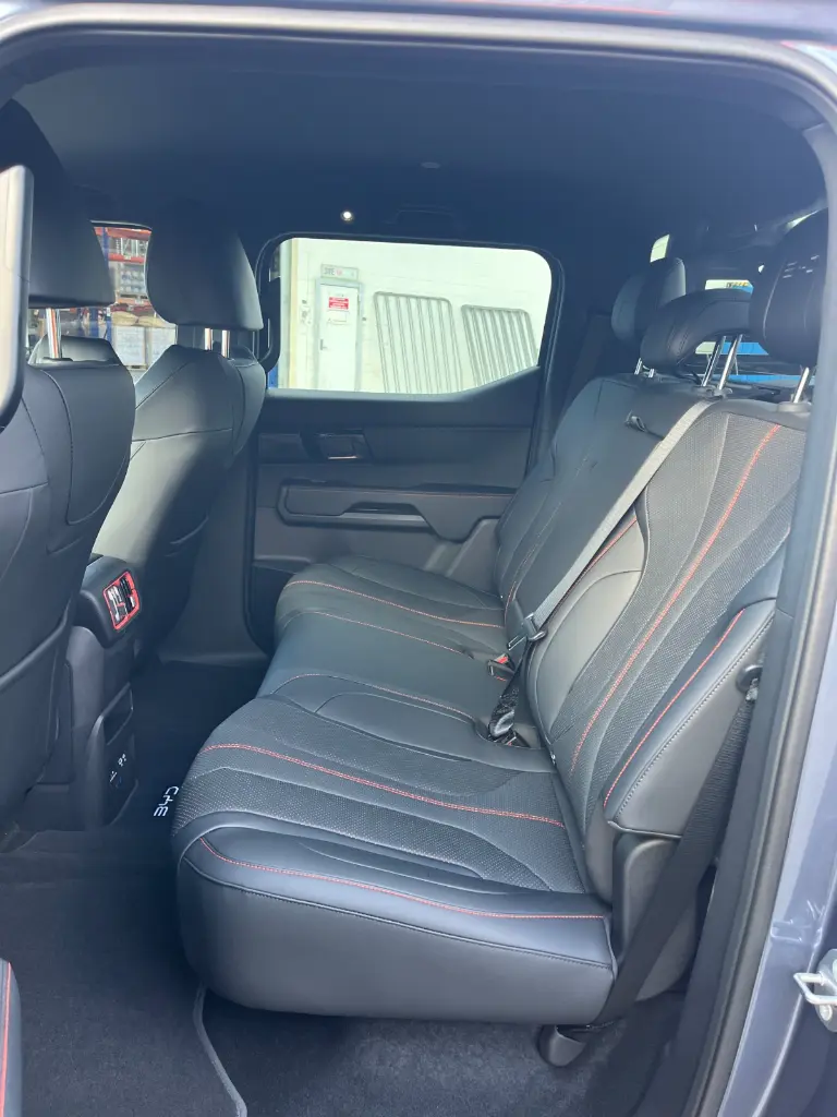 BYD SHARK 6 view 13