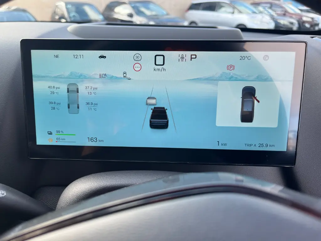 BYD SHARK 6 view 11