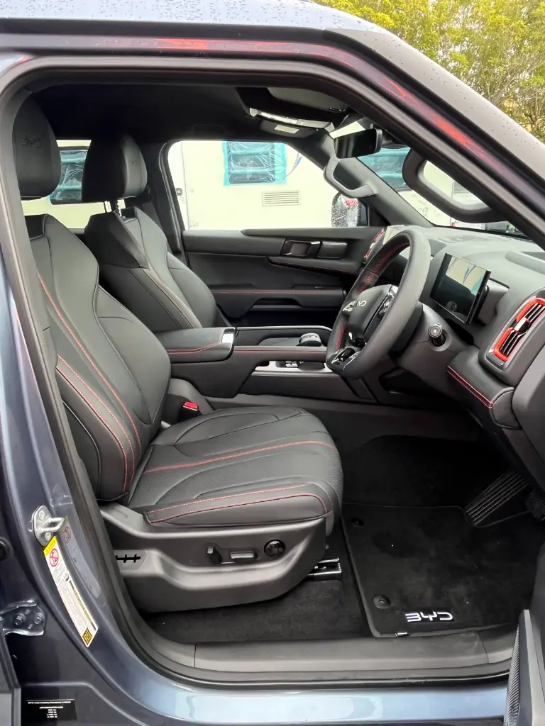 BYD SHARK 6 view 9