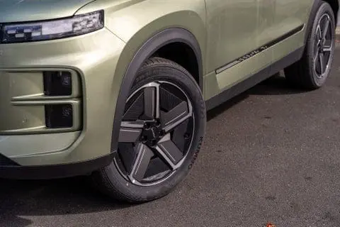 JAECOO J7 view 2