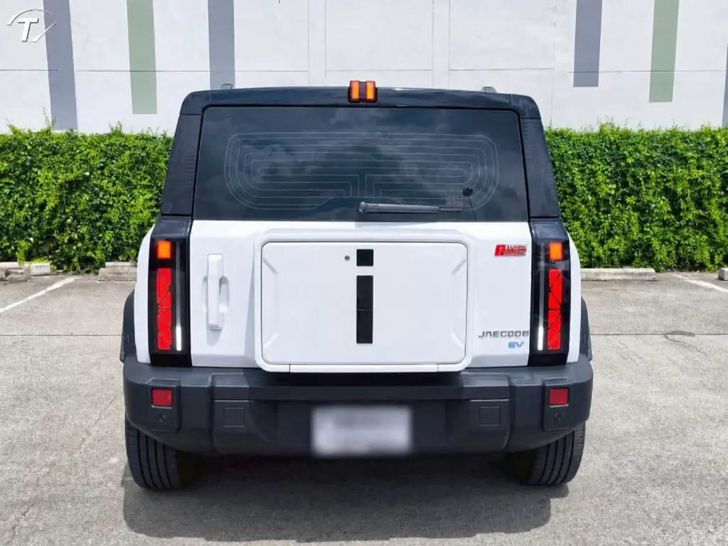 JAECOO J6 EV view 5