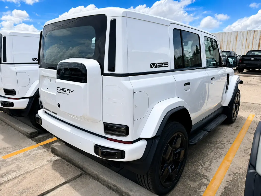CHERY ICAR V23 view 3