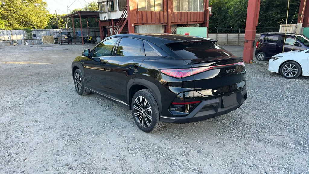 BYD SEALION 7 view 4