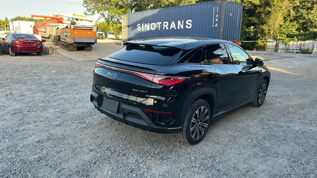 BYD SEALION 7 view 5