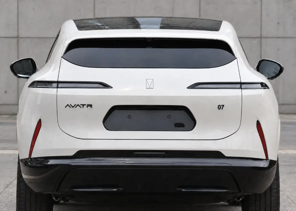 AVATR 07 view 5