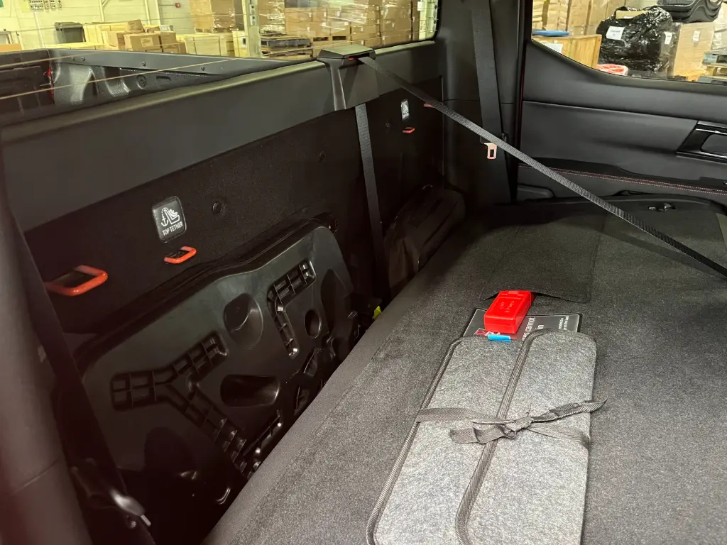 BYD SHARK 6 view 7