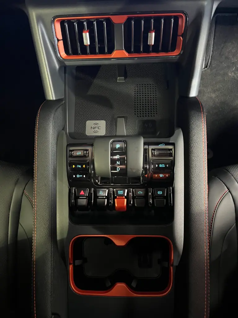 BYD SHARK 6 view 11