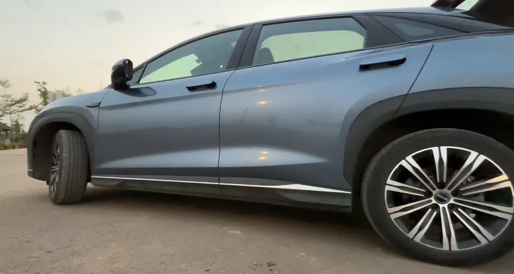 BYD SEALION 7 view 15